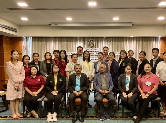 Participate in training for the academic
service project curriculum 