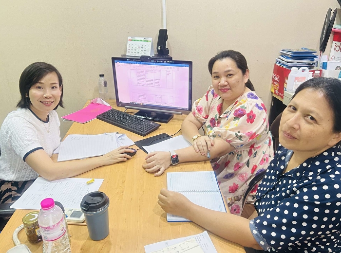 หน่วยตรวจสอบภายในประชุมเพื่อสรุปงานตรวจสอบรายงานทางการเงิน