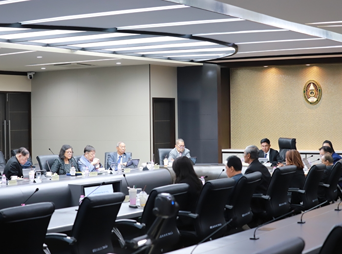 Acting Head of Internal Audit Unit,
reported on the development guidelines
of the internal audit system to the
4/2025 Suan Sunandha Rajabhat University
Council Meeting.