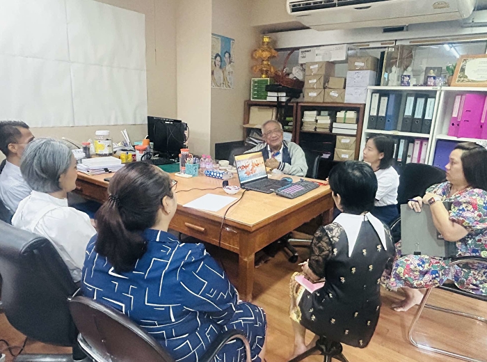 The Policy and Planning Division and its
team received consultation on risk
management at the university level.