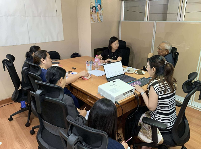 บุคลากรหน่วยตรวจสอบภายในเข้ารับฟังการบรรยายความรู้เรื่อง
องค์ประกอบสำคัญของการเขียนรายงานผลการตรวจสอบ