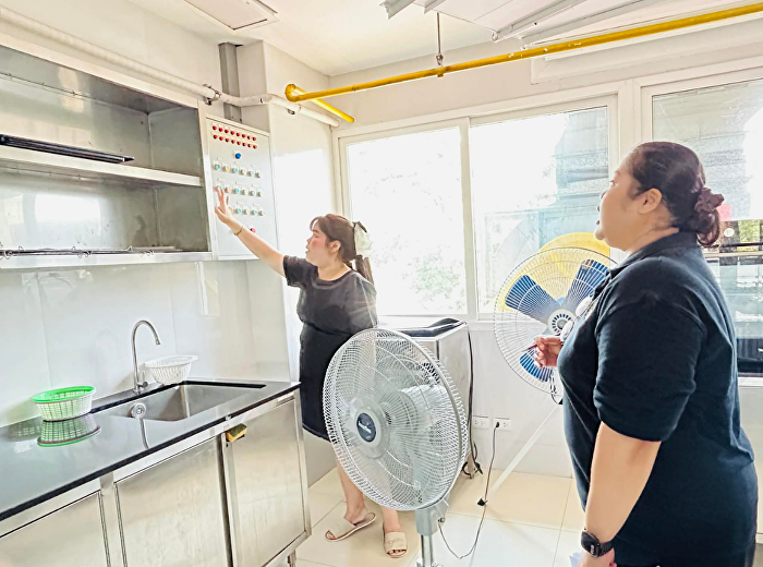 หน่วยตรวจสอบภายในลงพื้นที่เชิงรุก
เก็บข้อมูลและสัมภาษณ์นักศึกษา
เพื่อร่วมพัฒนาแนวทางการจัดกิจกรรมและมาตรฐานการใช้ห้องปฏิบัติการ